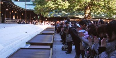 祭りの様な楽しさ！日本1参拝者が集う「明治神宮」の初詣で新年から運気上昇